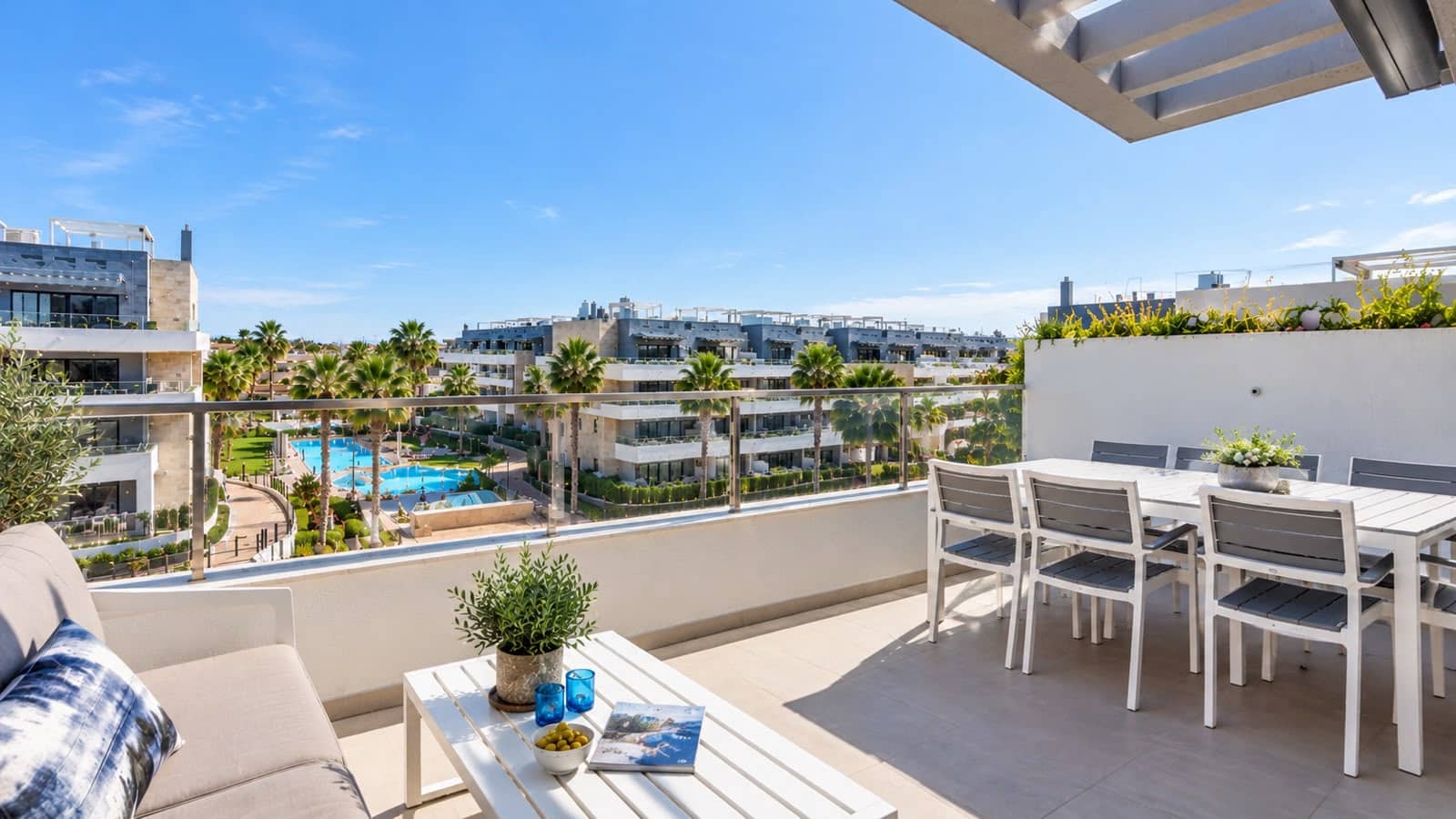 2 soveværelse Penthouse til salg i Playa Flamenca med swimmingpool garage - € 519.000 (Ref: 10004612)