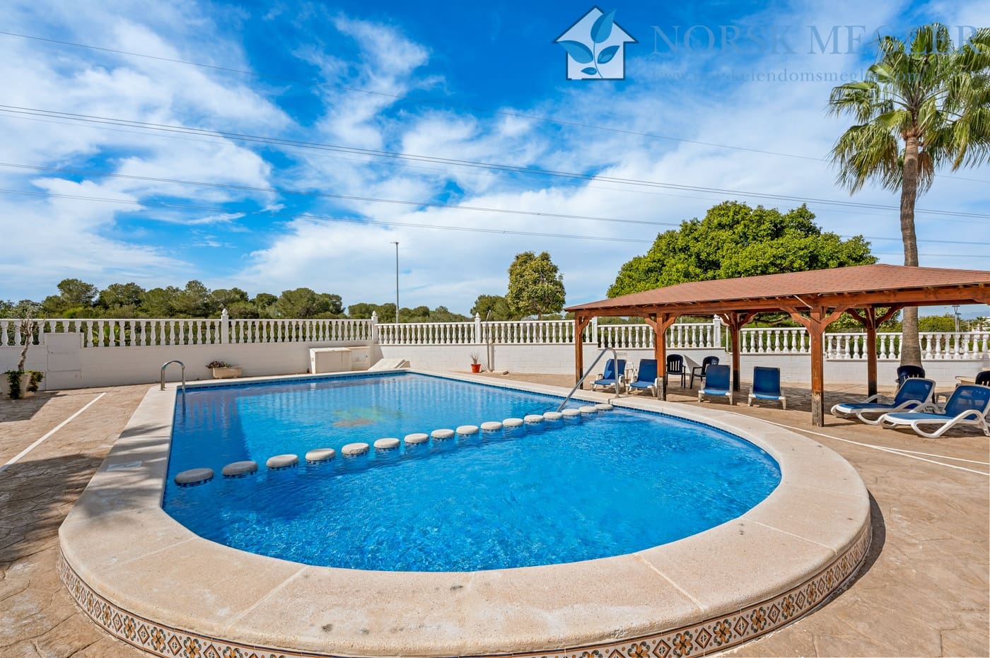 3 bedroom Villa for sale in Lo Crispin with pool garage - € 295,000 (Ref: 10004613)