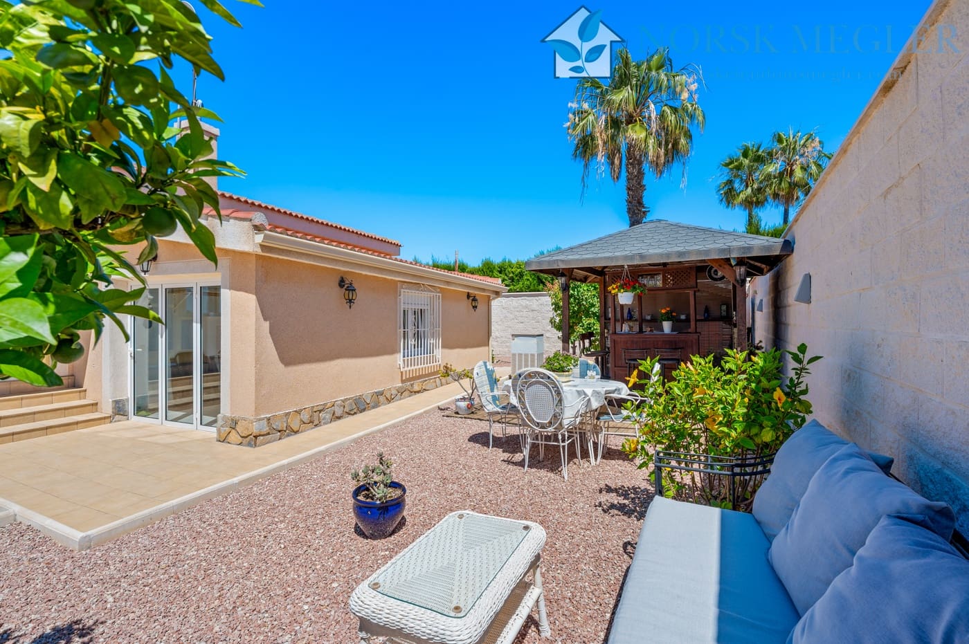 3 slaapkamer Villa te koop in Ciudad Quesada met zwembad garage - € 559.000 (Ref: 10004614)