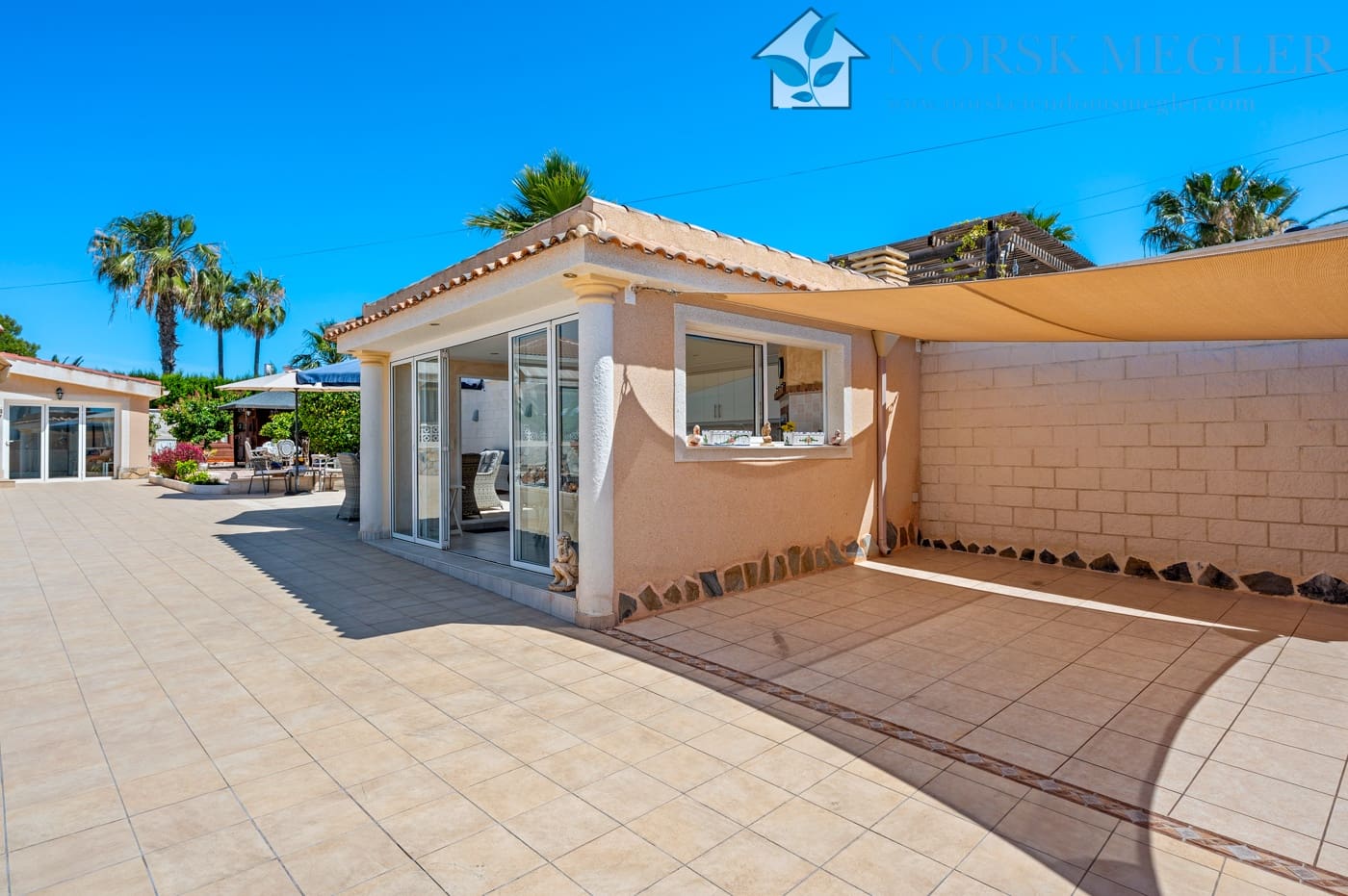 3 slaapkamer Villa te koop in Ciudad Quesada met zwembad garage - € 559.000 (Ref: 10004614)