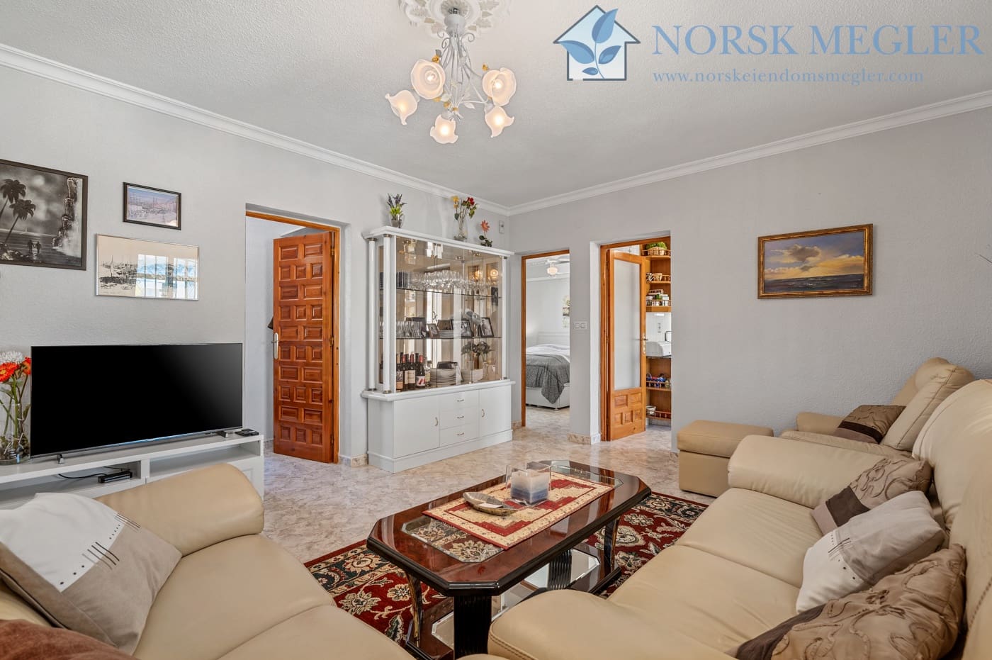 3 slaapkamer Villa te koop in Ciudad Quesada met zwembad garage - € 559.000 (Ref: 10004614)