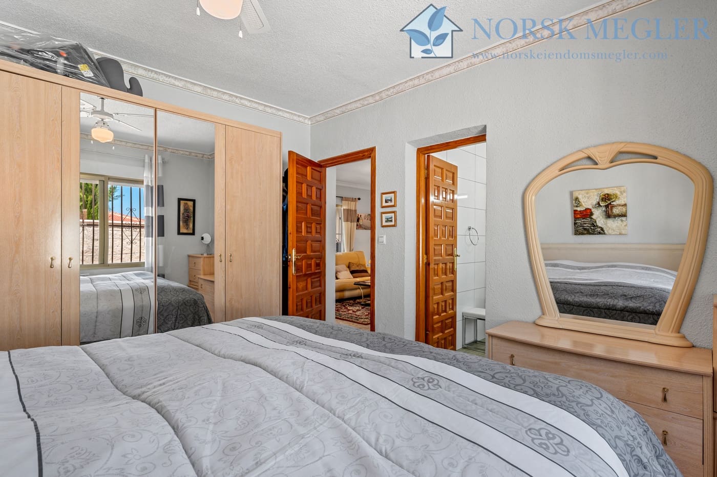 3 slaapkamer Villa te koop in Ciudad Quesada met zwembad garage - € 559.000 (Ref: 10004614)