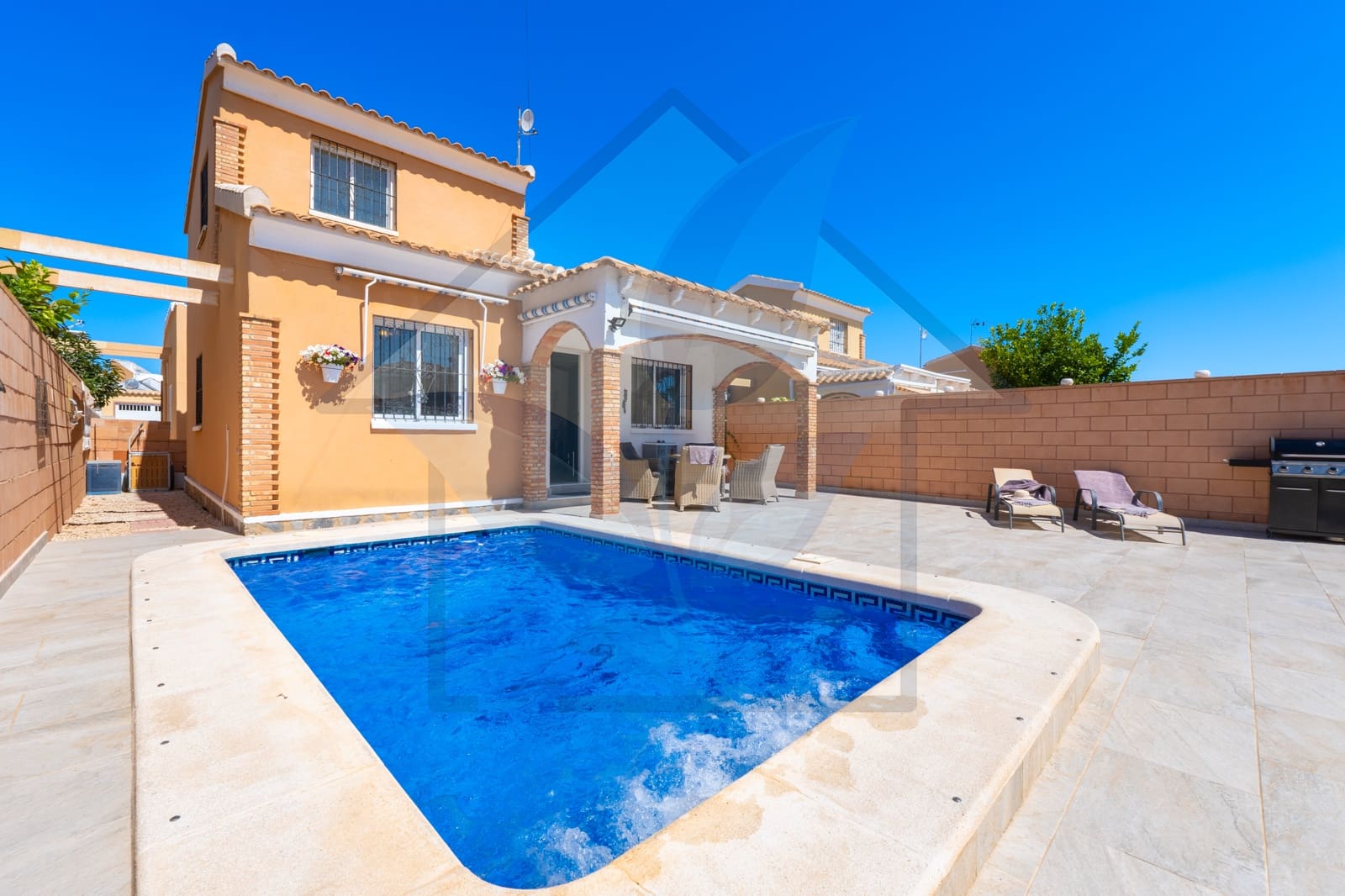 3 quarto Moradia para venda em Orihuela Costa com piscina garagem - 330 000 € (Ref: 10004616)