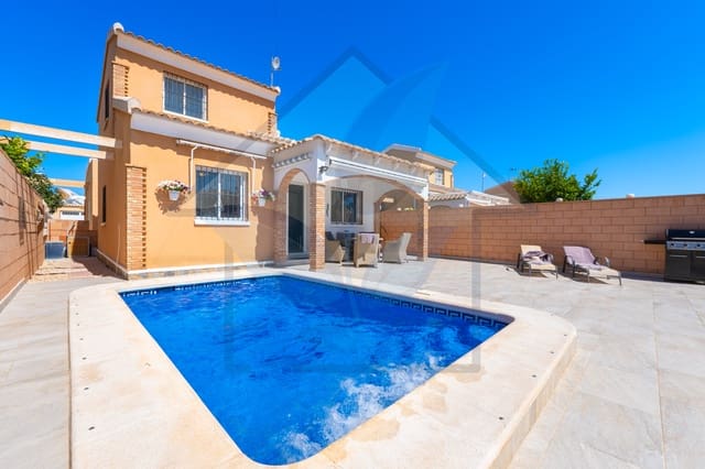 Chalet de 3 habitaciones en Orihuela Costa, Orihuela en venta con piscina garaje - 330.000 € (Ref: 10004616)