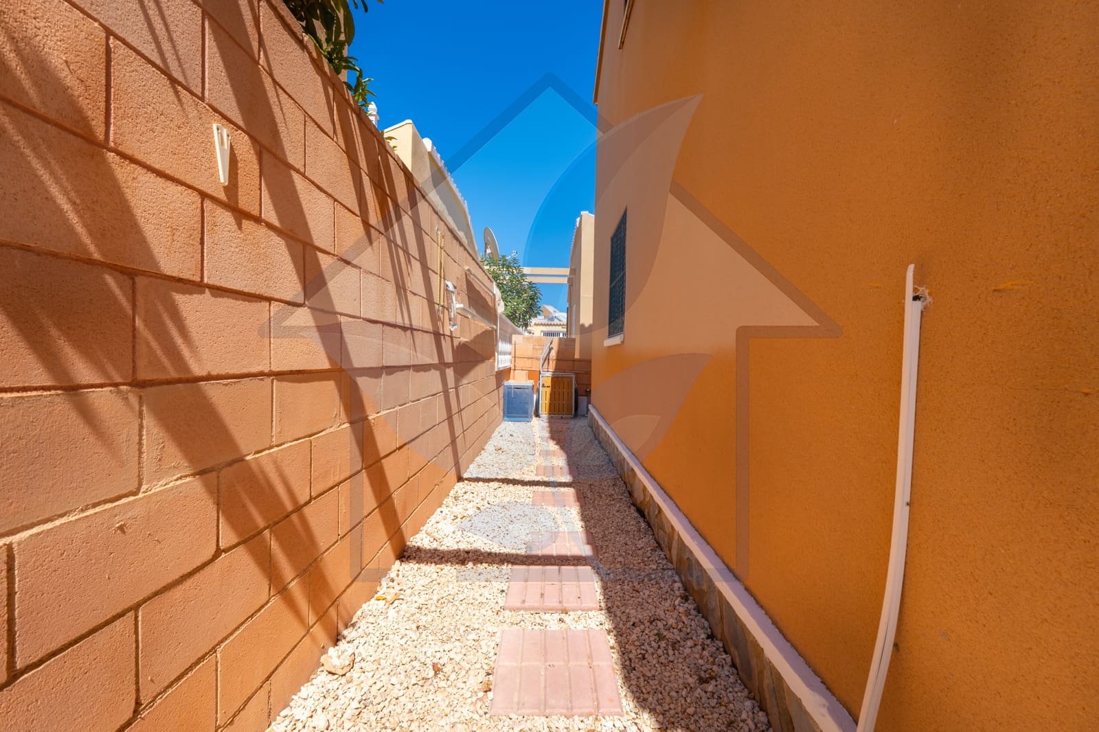 3 quarto Moradia para venda em Orihuela Costa com piscina garagem - 330 000 € (Ref: 10004616)