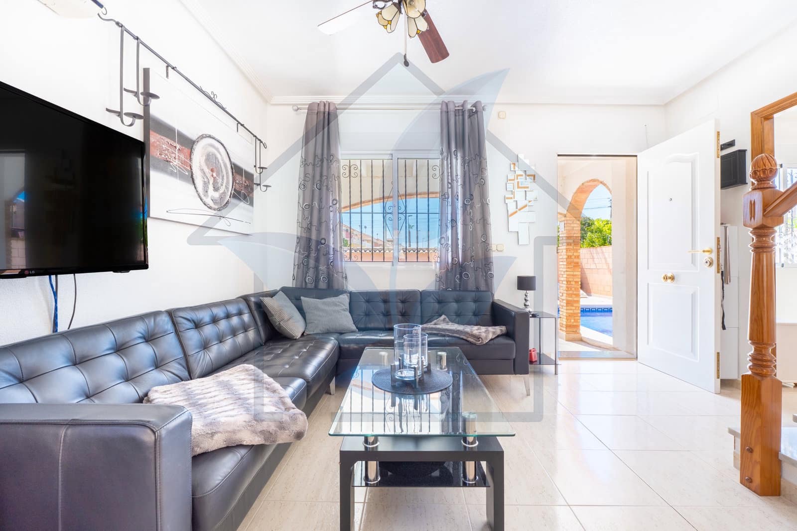 3 camera da letto Villa in vendita in Orihuela Costa con piscina garage - 330.000 € (Rif: 10004616)