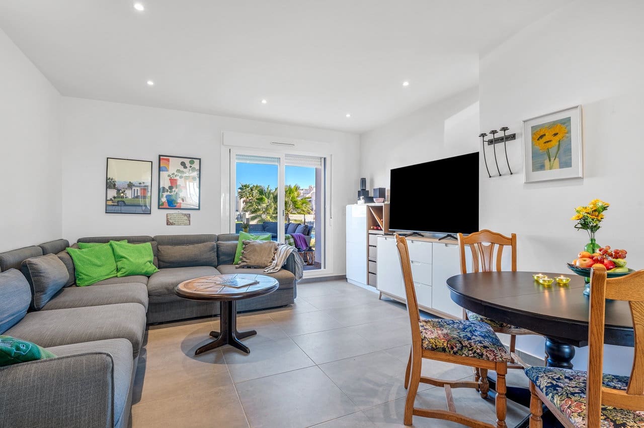 2 sypialnia Penthouse na sprzedaż w Torrevieja z basenem garażem - 279 000 € (Ref: 10004618)