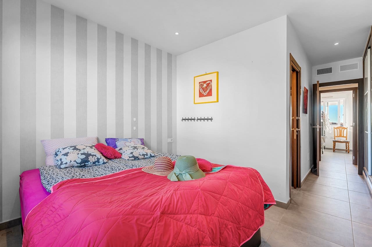 2 sypialnia Penthouse na sprzedaż w Torrevieja z basenem garażem - 279 000 € (Ref: 10004618)