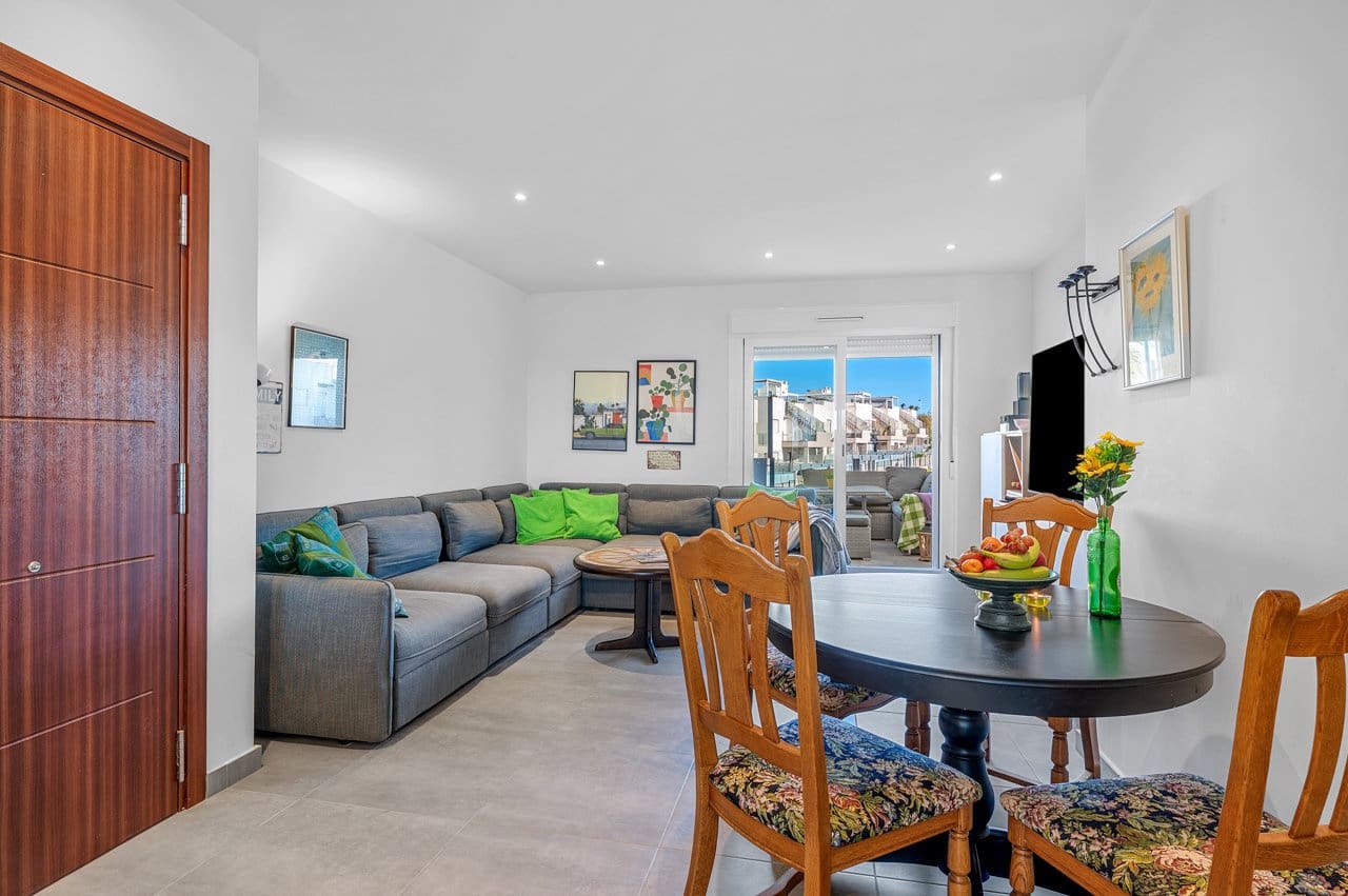 2 sypialnia Penthouse na sprzedaż w Torrevieja z basenem garażem - 279 000 € (Ref: 10004618)