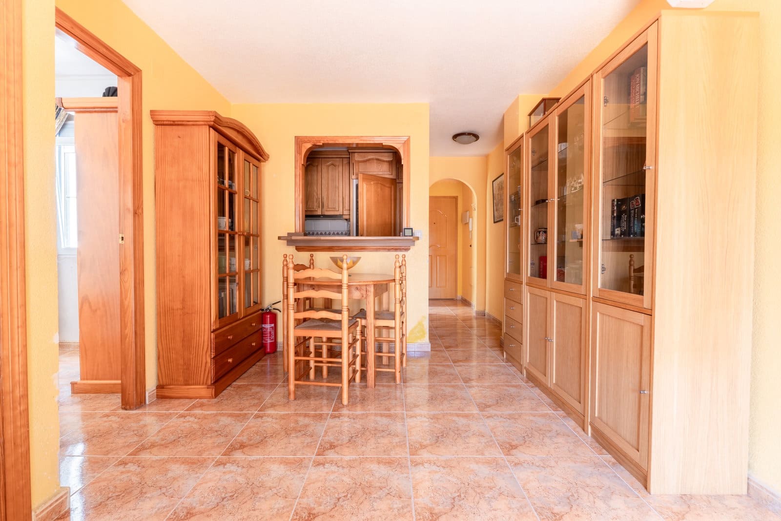 2 bedroom Penthouse for sale in Torrevieja with pool - € 135,000 (Ref: 10091489)