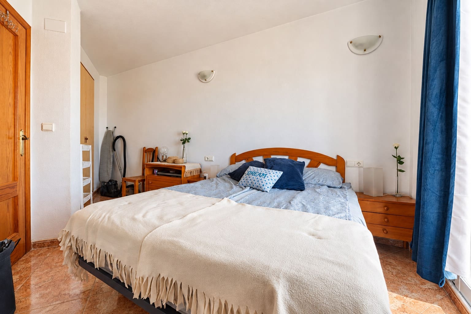 3 makuuhuone Kattohuoneisto myytävänä paikassa Torrevieja mukana uima-altaan - 180 000 € (Ref: 10174229)