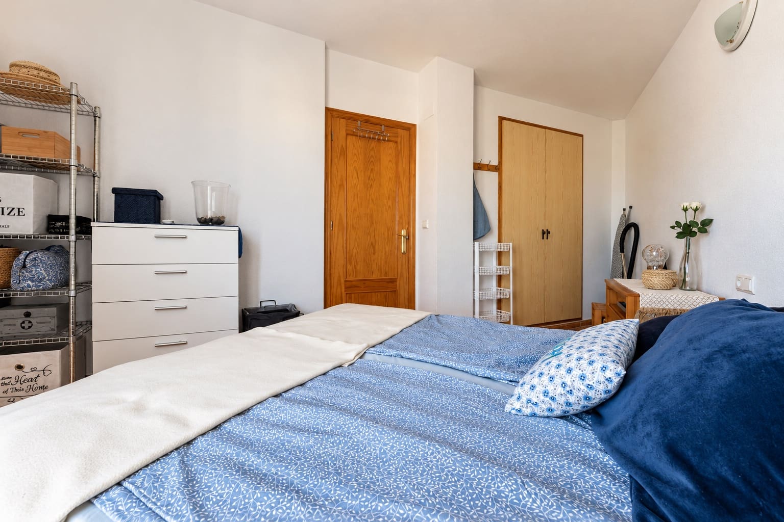 3 makuuhuone Kattohuoneisto myytävänä paikassa Torrevieja mukana uima-altaan - 180 000 € (Ref: 10174229)