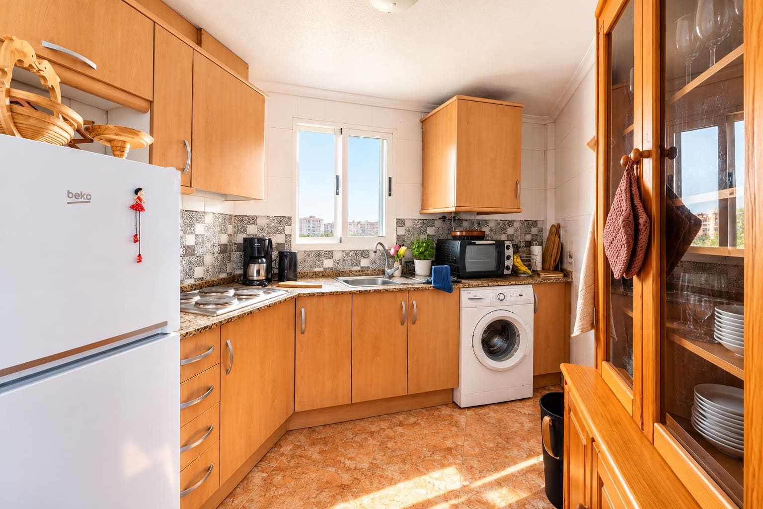 3 makuuhuone Kattohuoneisto myytävänä paikassa Torrevieja mukana uima-altaan - 180 000 € (Ref: 10174229)