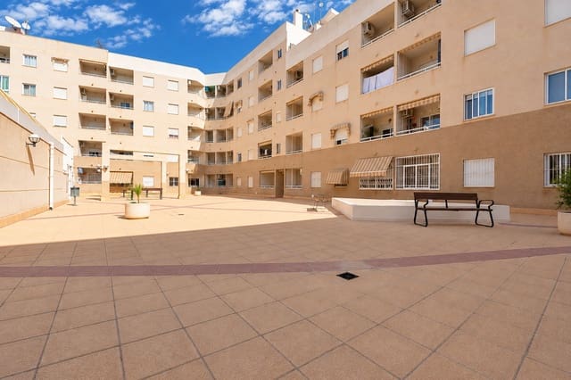 3 makuuhuone Kattohuoneisto myytävänä paikassa El Chaparral - La Siesta - La Torreta, Torrevieja mukana uima-altaan - 180 000 € (Ref: 10174229)