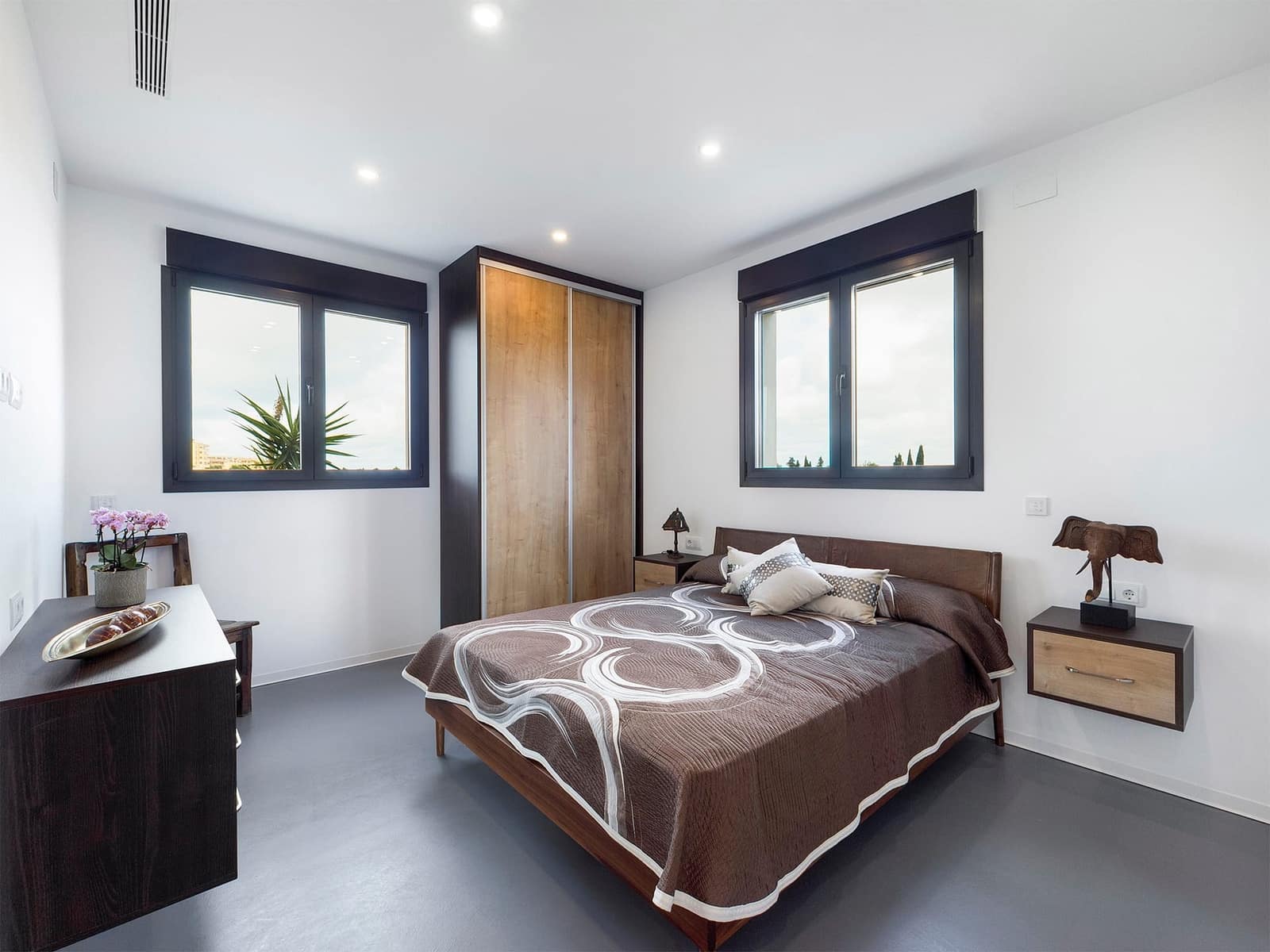 3 bedroom Villa for sale in Los Alcazares with pool - € 799,500 (Ref: 8318745)