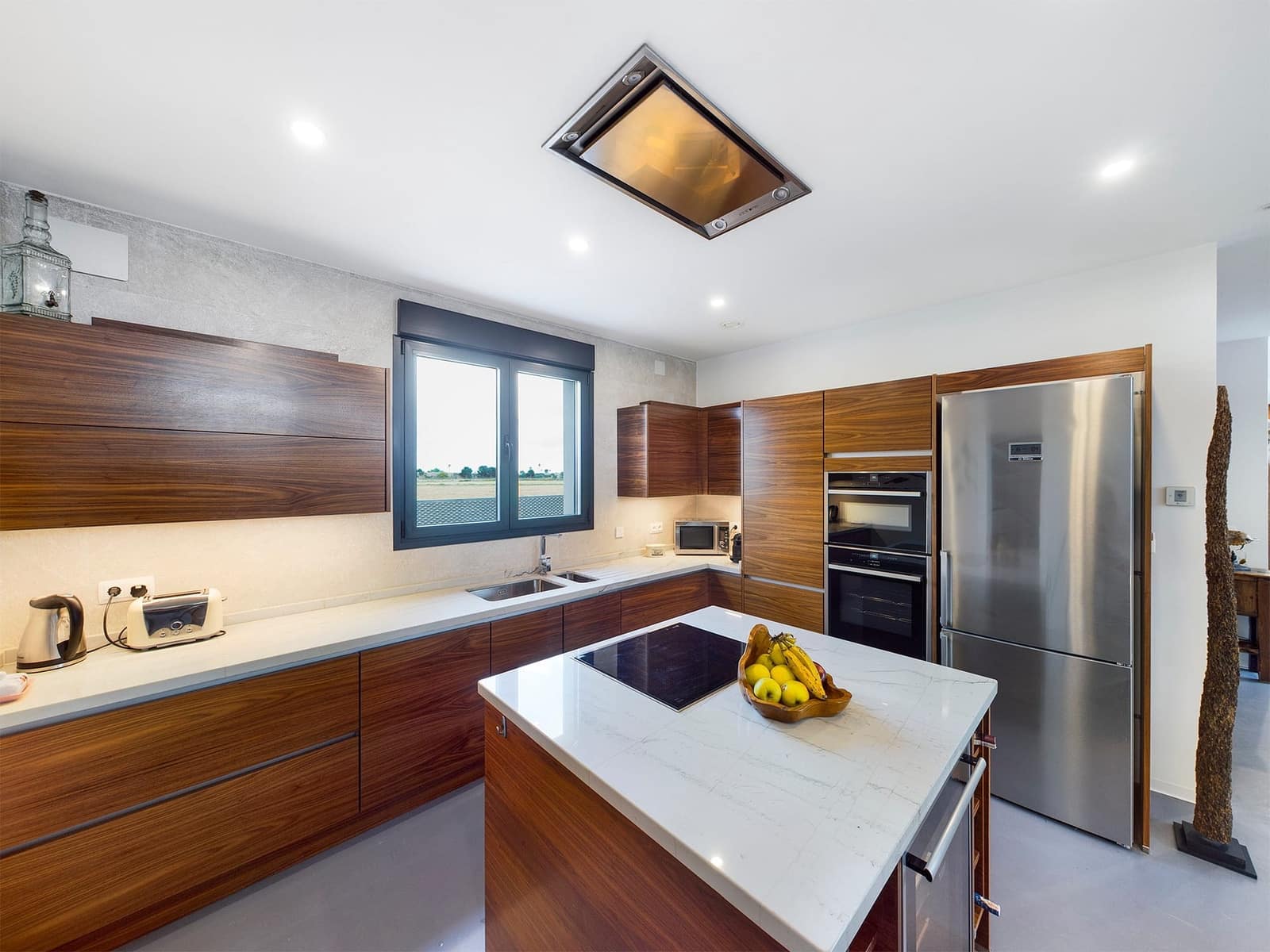 3 bedroom Villa for sale in Los Alcazares with pool - € 799,500 (Ref: 8318745)