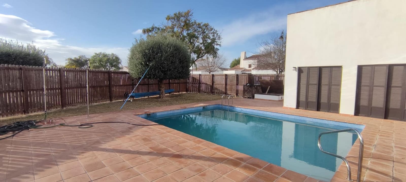 5 bedroom Villa for sale in Banos y Mendigo with pool garage - € 580,000 (Ref: 8318748)
