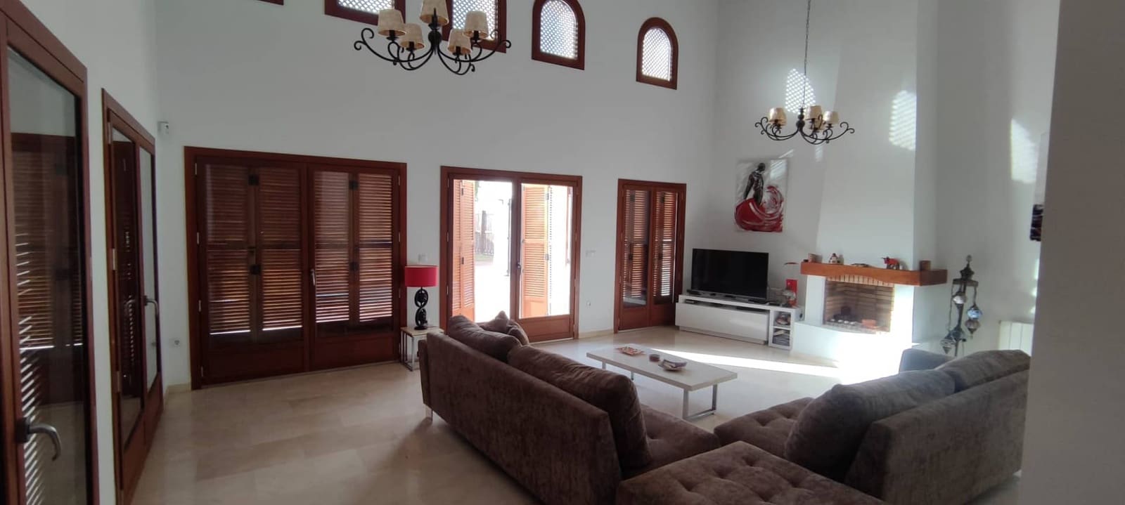5 bedroom Villa for sale in Banos y Mendigo with pool garage - € 580,000 (Ref: 8318748)