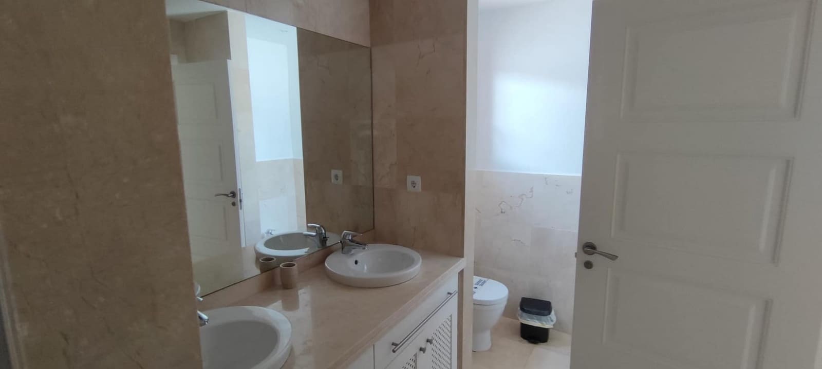 5 makuuhuone Huvila myytävänä paikassa Banos y Mendigo mukana uima-altaan 
autotalli - 580 000 € (Ref: 8318748)