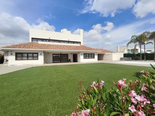 Chalet de 4 habitaciones en La Peraleja Golf Resort, Murcia ciudad en venta - 995.000 € (Ref: 9029930)