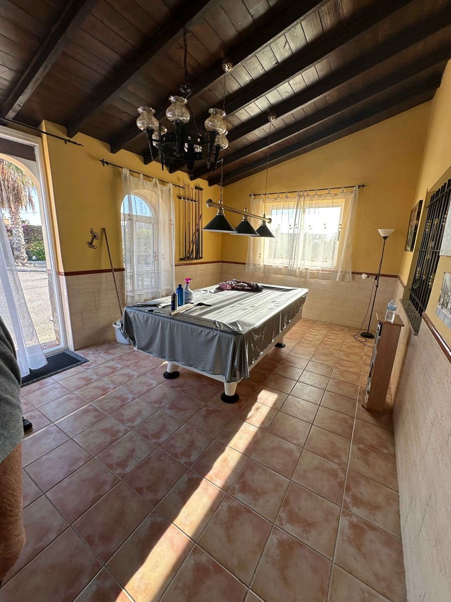 5 soveværelse Finca/Landehus til salg i Elche / Elx med swimmingpool - € 590.000 (Ref: 9029933)