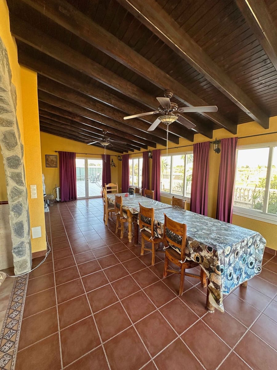 5 soveværelse Finca/Landehus til salg i Elche / Elx med swimmingpool - € 590.000 (Ref: 9029933)