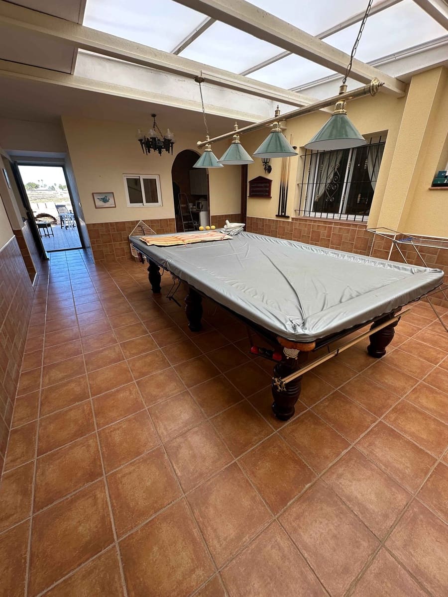 5 soveværelse Finca/Landehus til salg i Elche / Elx med swimmingpool - € 590.000 (Ref: 9029933)