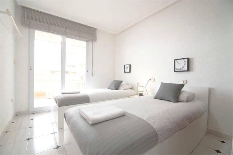 4 bedroom Apartment for sale in La Manga del Mar Menor - € 530,000 (Ref: 9325939)