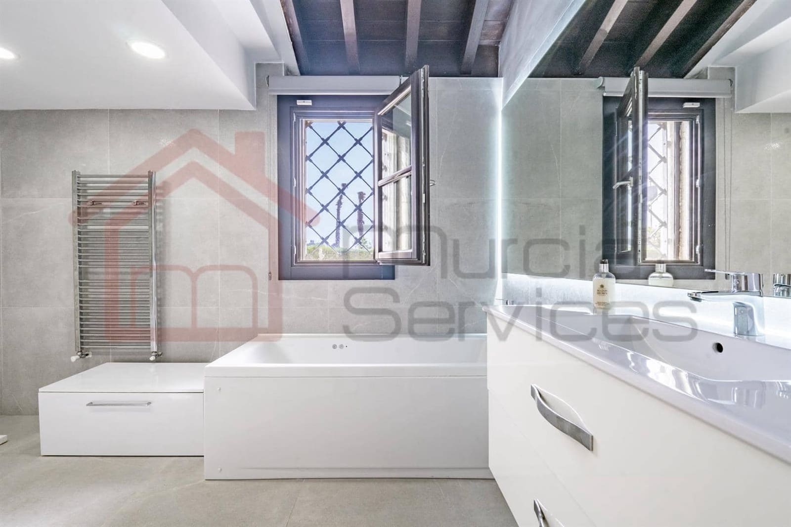 4 bedroom Villa for sale in Sucina - € 1,000,000 (Ref: 9325962)