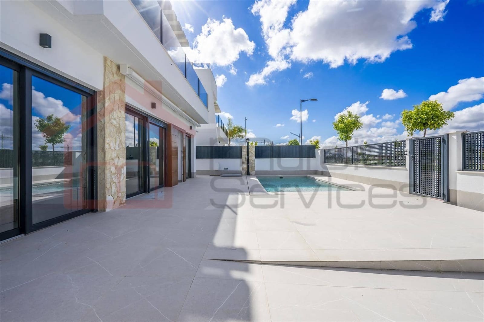 Chalet de 3 habitaciones en Torre-Pacheco en venta - 799.000 € (Ref: 9325967)