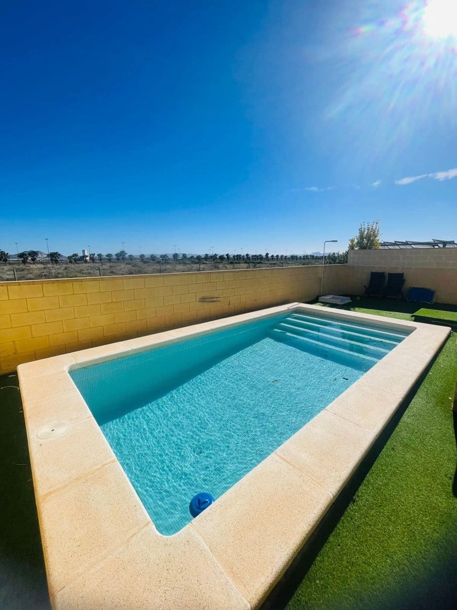 Pareado de 3 habitaciones en Avileses en venta con piscina - 224.950 € (Ref: 9656650)