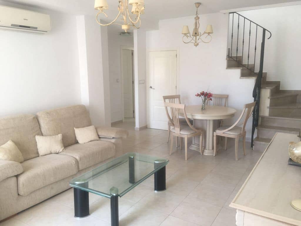 3 sypialnia Apartament na sprzedaż w San Cayetano z basenem - 149 950 € (Ref: 9675119)