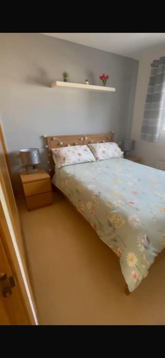 Apartamento de 2 habitaciones en Condado de Alhama en venta con piscina - 129.500 € (Ref: 9875663)