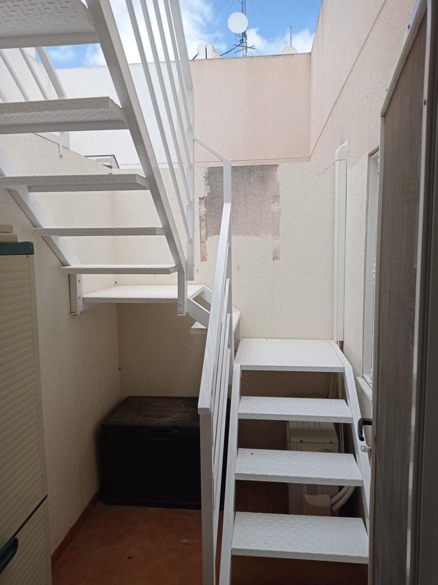 2 bedroom Villa for sale in Murcia city with pool - € 140,000 (Ref: 9922844)