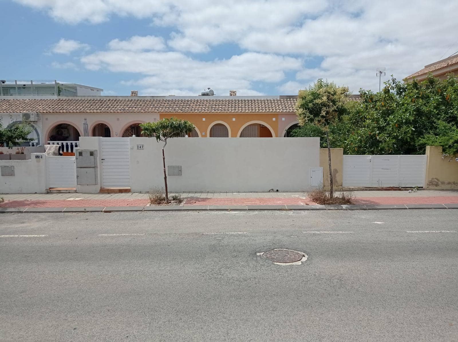 2 bedroom Villa for sale in Murcia city with pool - € 140,000 (Ref: 9922844)