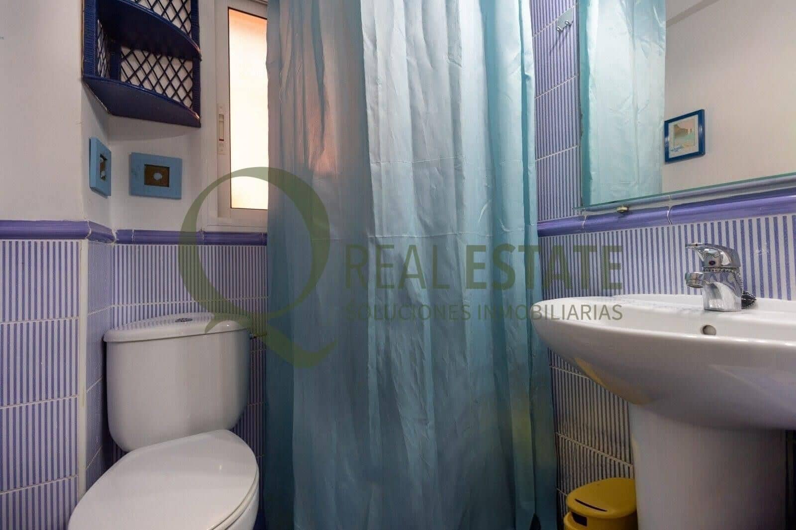 3 bedroom Flat for sale in Playa de San Juan with pool garage - € 355,000 (Ref: 9611851)