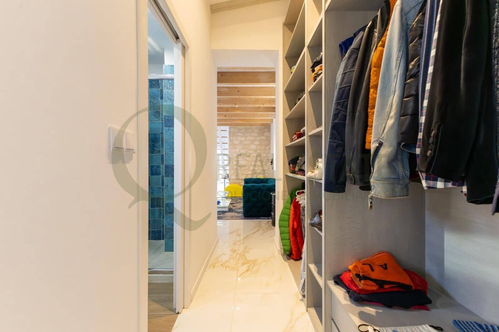 1 bedroom Penthouse for sale in Alicante / Alacant city - € 290,000 (Ref: 9611852)