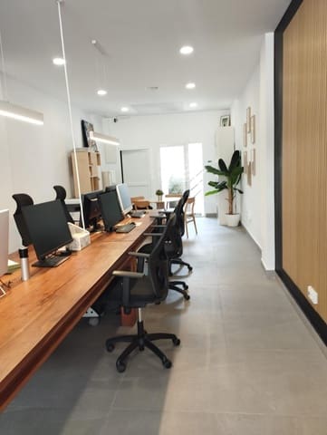 Local Commercial à vendre à Playa de San Juan, Alicante ville - 220 000 € (Ref: 9611854)