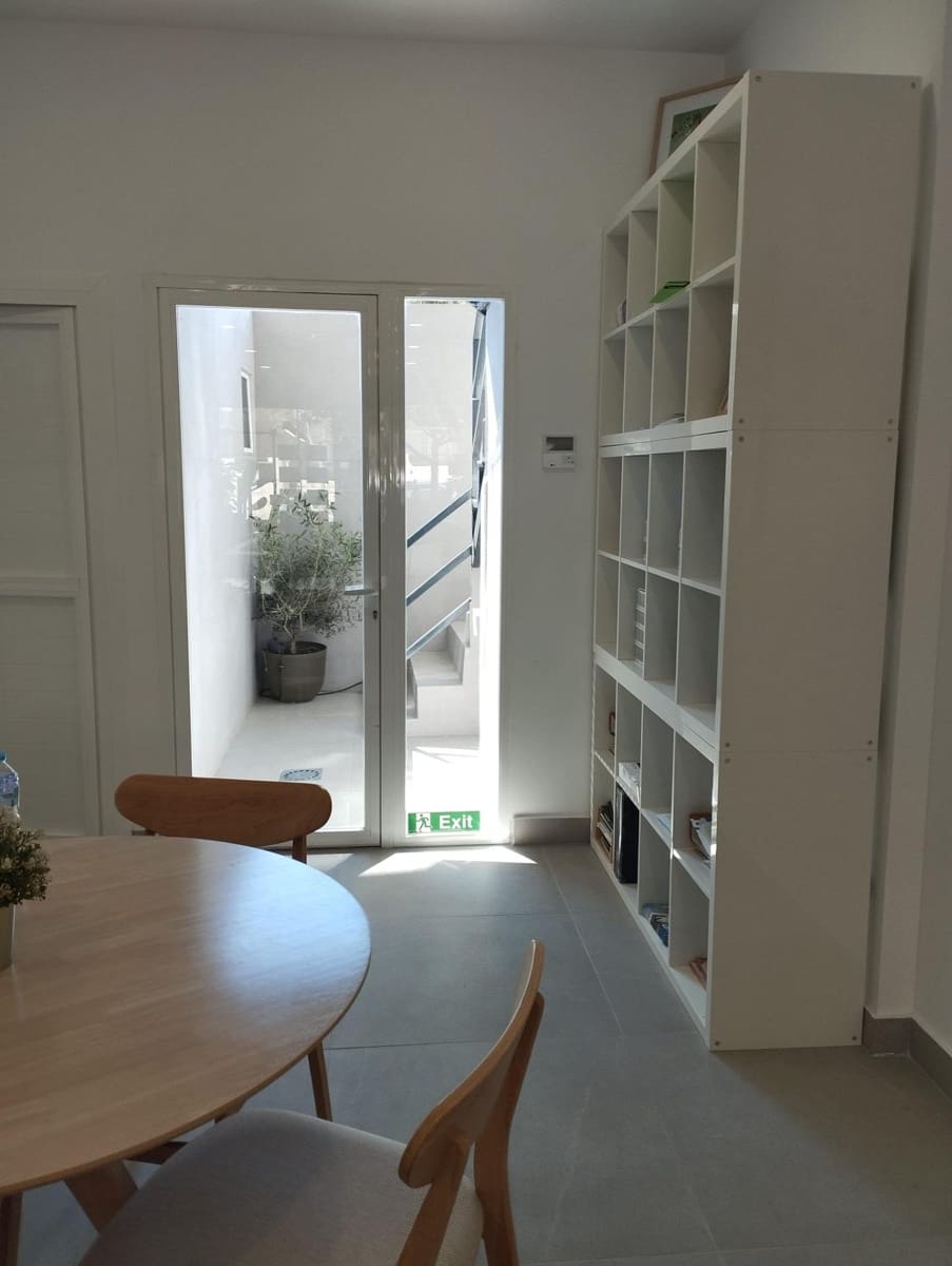 Local Commercial à vendre à Playa de San Juan - 220 000 € (Ref: 9611854)