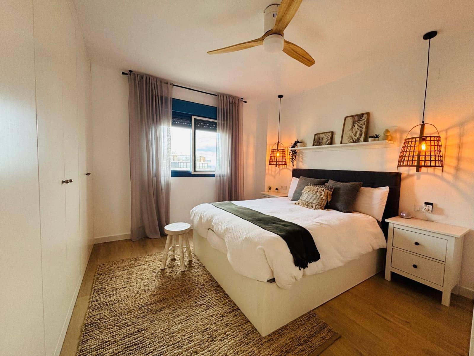 1 chambre Appartement à vendre à Alicante ville avec piscine garage - 360 000 € (Ref: 9611861)