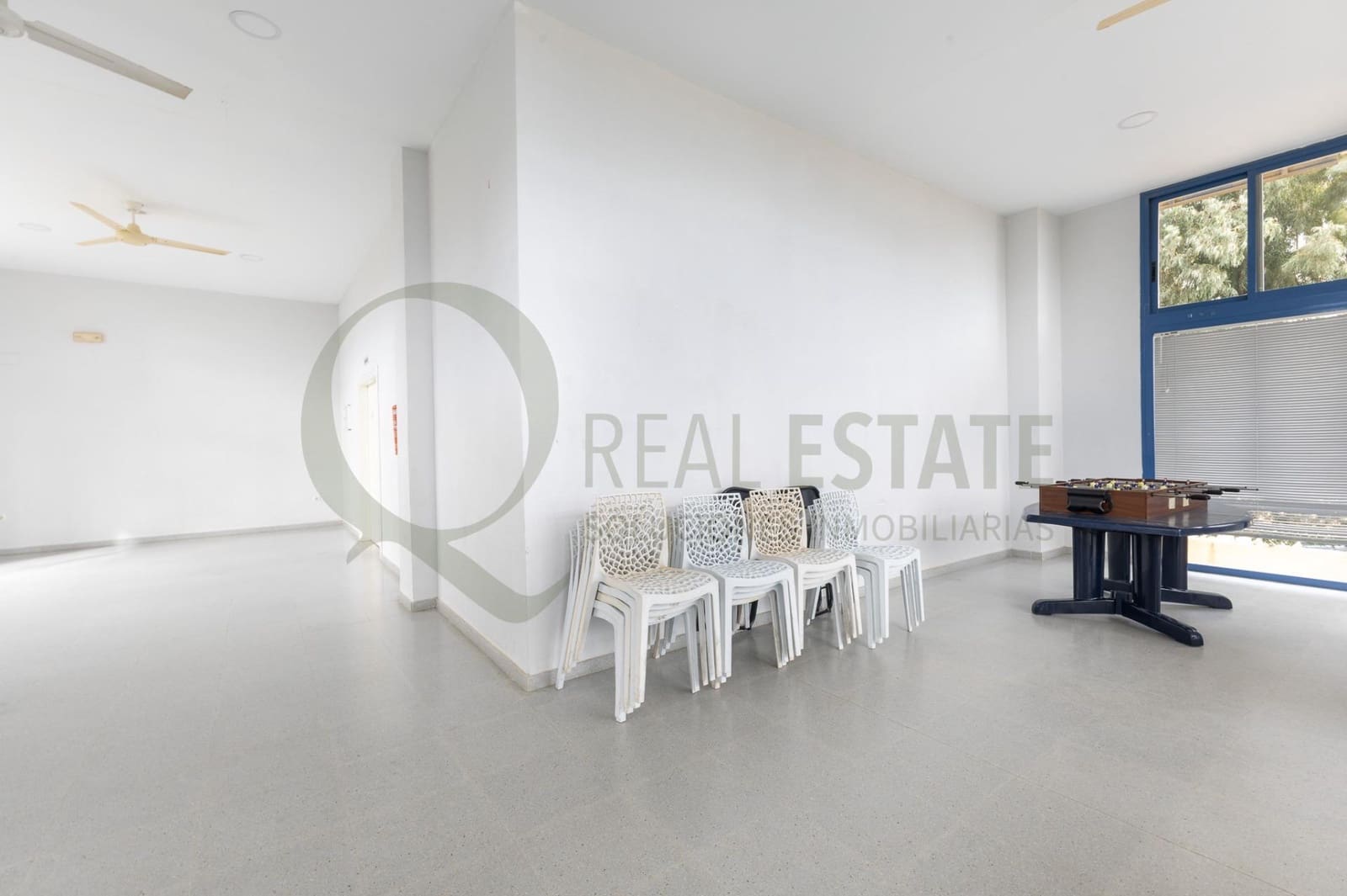 1 chambre Appartement à vendre à Alicante ville avec piscine garage - 360 000 € (Ref: 9611861)