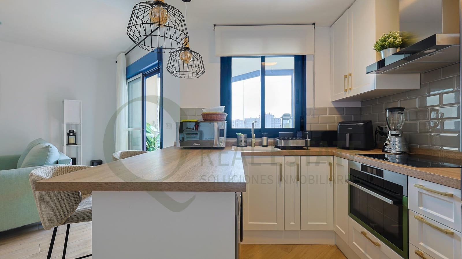 1 chambre Appartement à vendre à Alicante ville avec piscine garage - 360 000 € (Ref: 9611861)