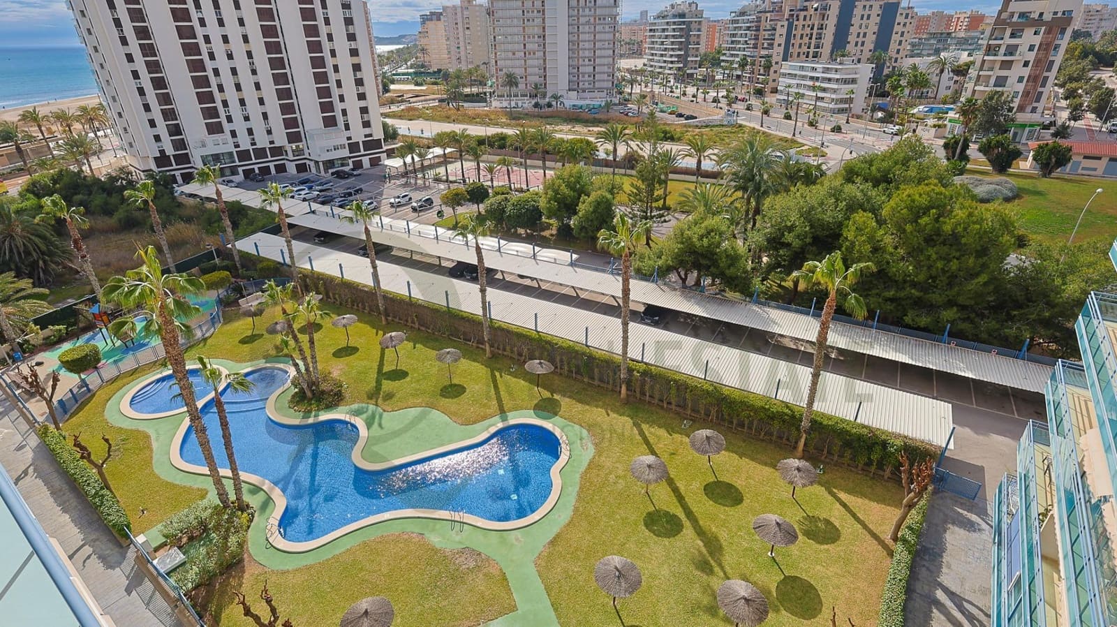 1 chambre Appartement à vendre à Alicante ville avec piscine garage - 360 000 € (Ref: 9611861)