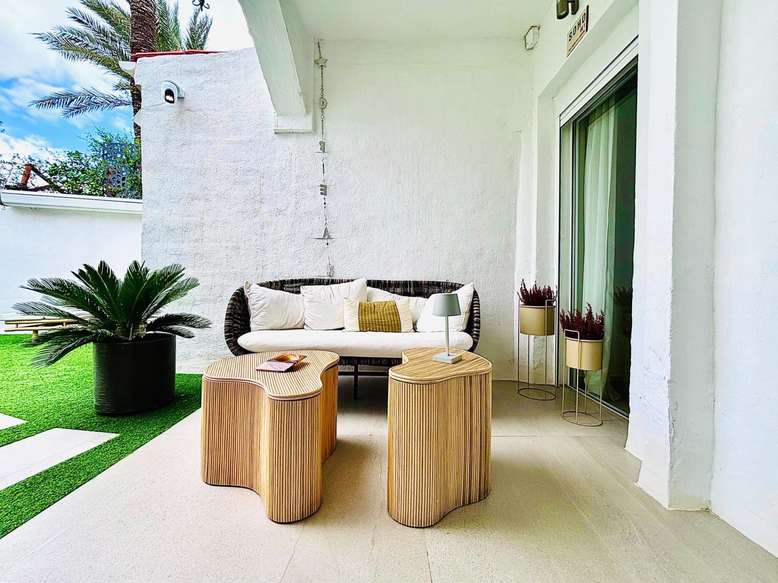 4 bedroom Villa for sale in Playa de Muchavista with pool - € 550,000 (Ref: 9615490)