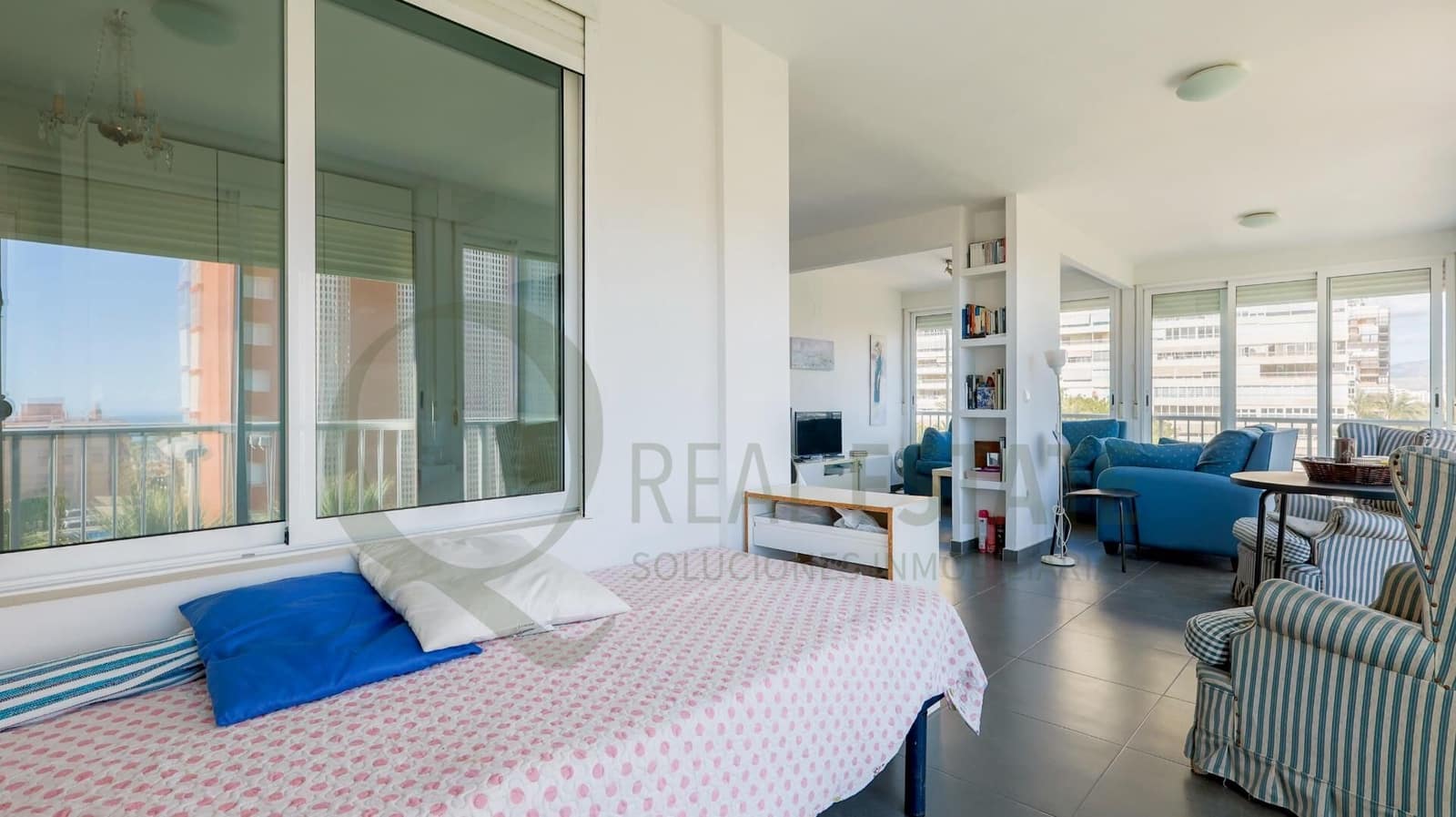 2 soveværelse Lejlighed til salg i Playa de San Juan med garage - € 350.000 (Ref: 9615491)