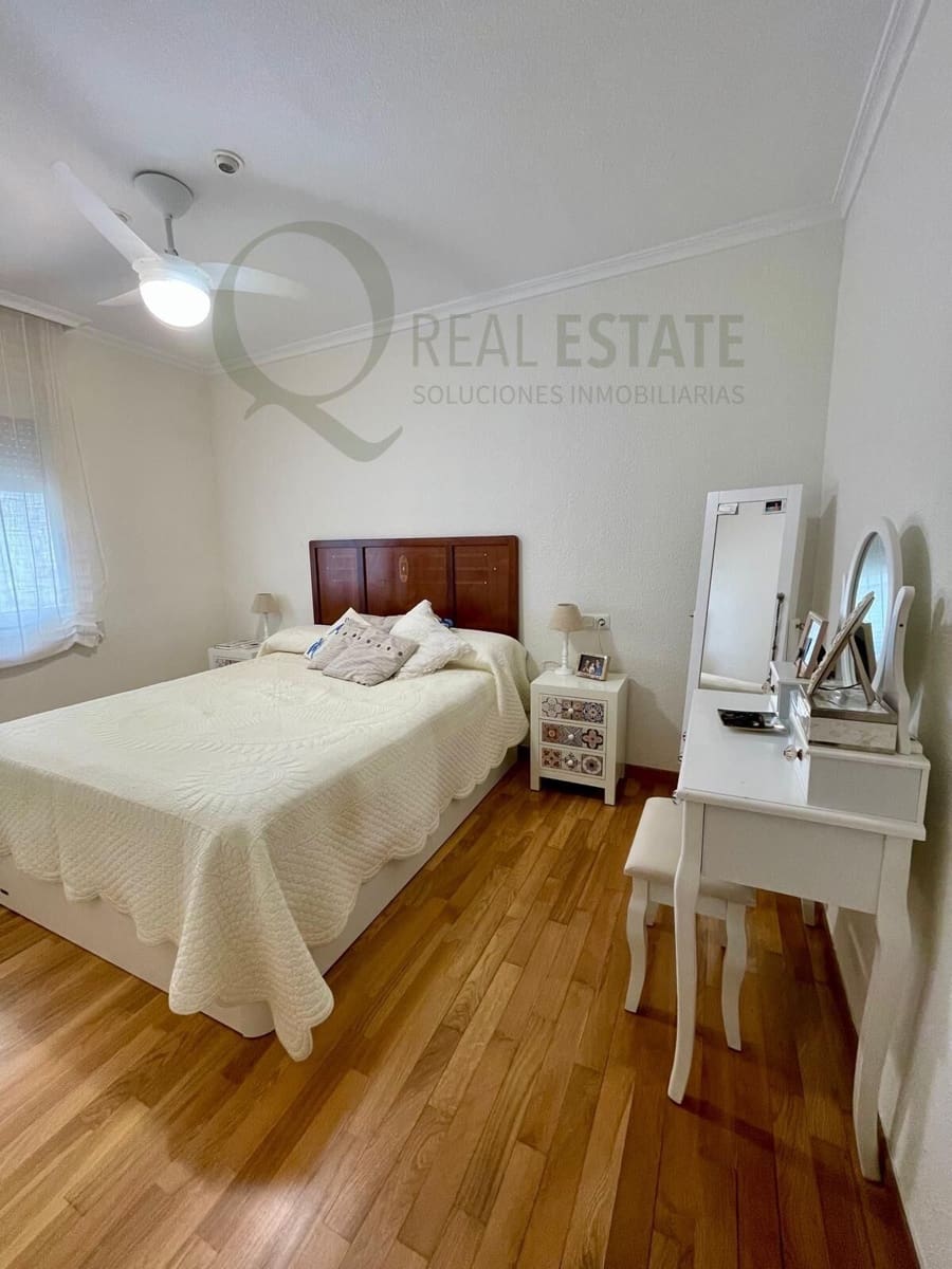 Piso de 4 habitaciones en Alicante / Alacant ciudad en venta con garaje - 397.000 € (Ref: 9615492)