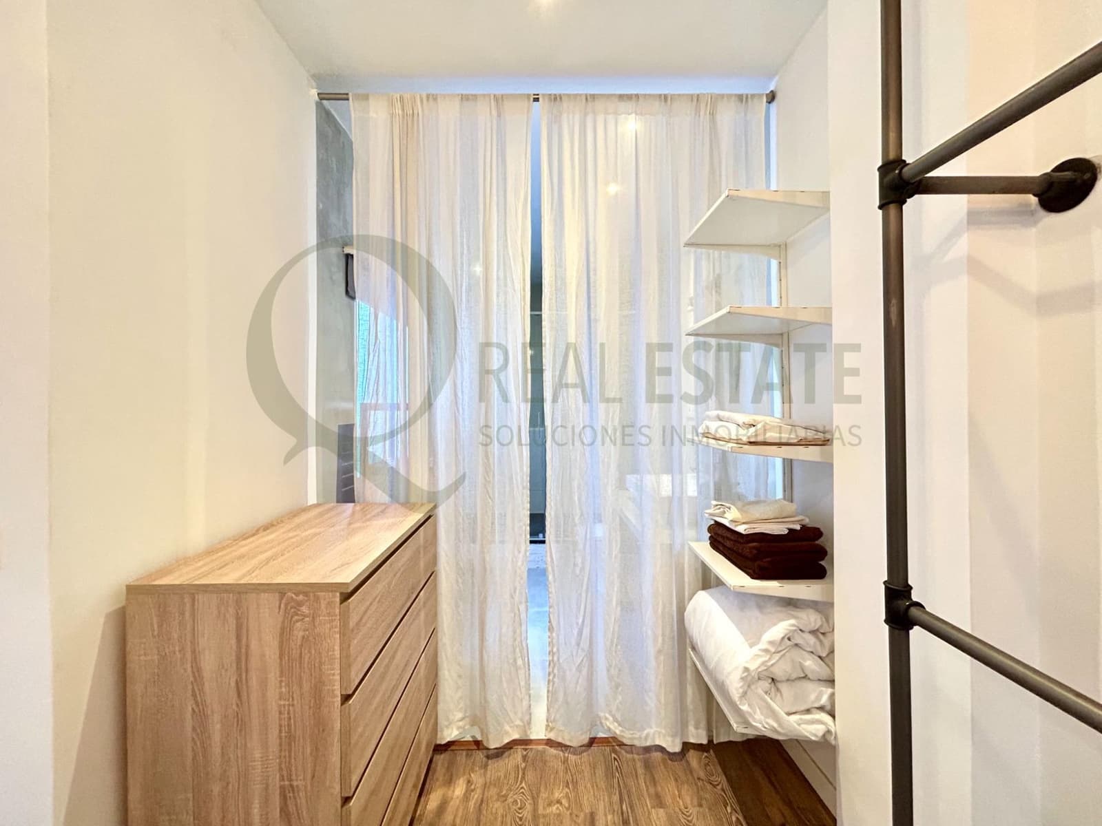 3 soveværelse Lejlighed til leje i Alicante by - € 1.450 (Ref: 9619259)