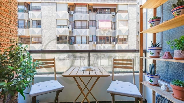 3 makuuhuone Asunto myytävänä paikassa Alicante kaupunki - 419 000 € (Ref: 9619260)