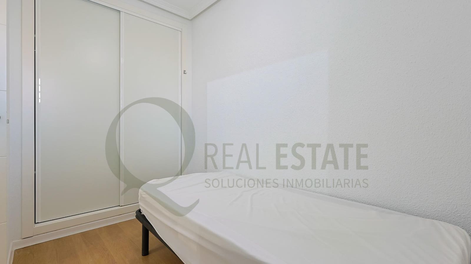 3 soverom Leilighet til salgs i Playa de San Juan med svømmebasseng garasje - € 598 000 (Ref: 9619261)