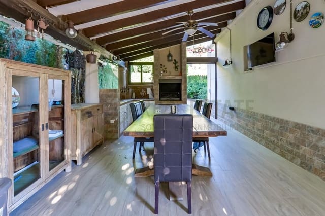 4 sovrum Villa till salu i Finestrat med pool garage - 950 000 € (Ref: 9619262)